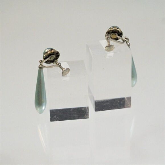 Vintage Tear Drop Icy Blue Screw Back Earrings As Is - Picture 6 of 7